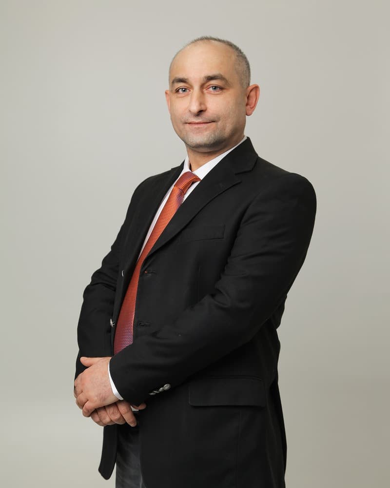 Business consulting expert- Ggik Tsotsulyan