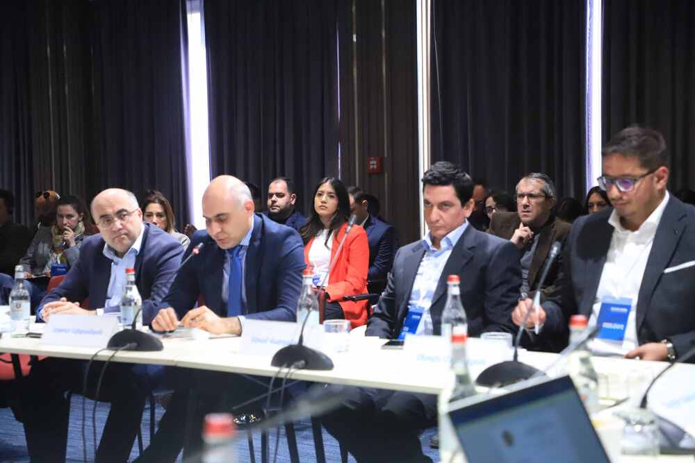 0888888-min-1_1000x667